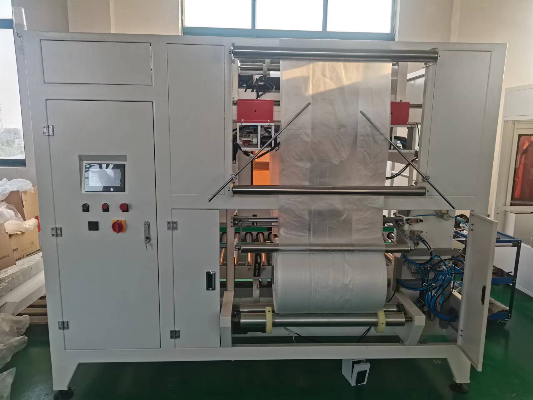 全自动制袋套袋机-全自动给袋式套袋机-套袋理袋机